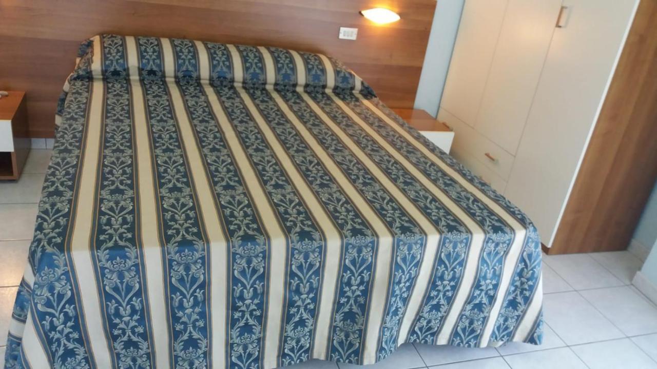 Hotel Acapulco Ρίμινι Εξωτερικό φωτογραφία
