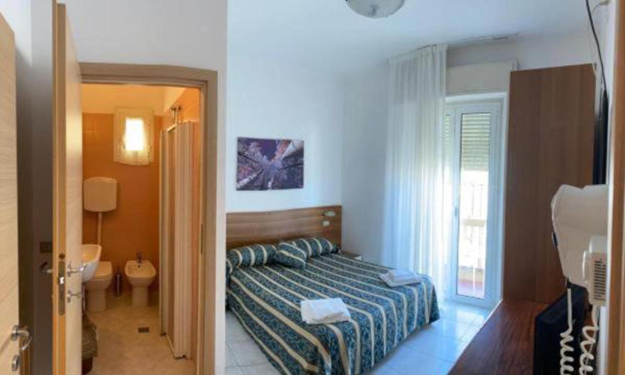 Hotel Acapulco Ρίμινι Εξωτερικό φωτογραφία
