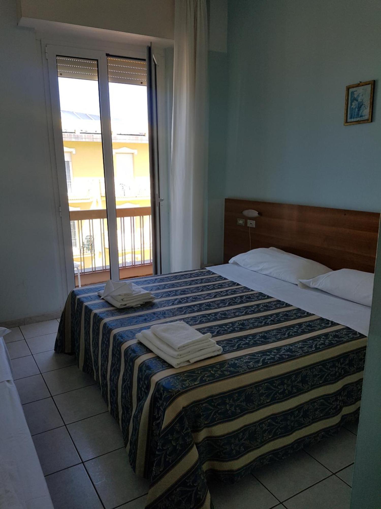 Hotel Acapulco Ρίμινι Εξωτερικό φωτογραφία